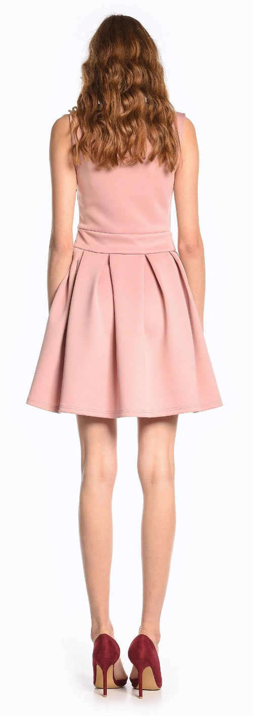 Lacné ružové šaty pre družičku