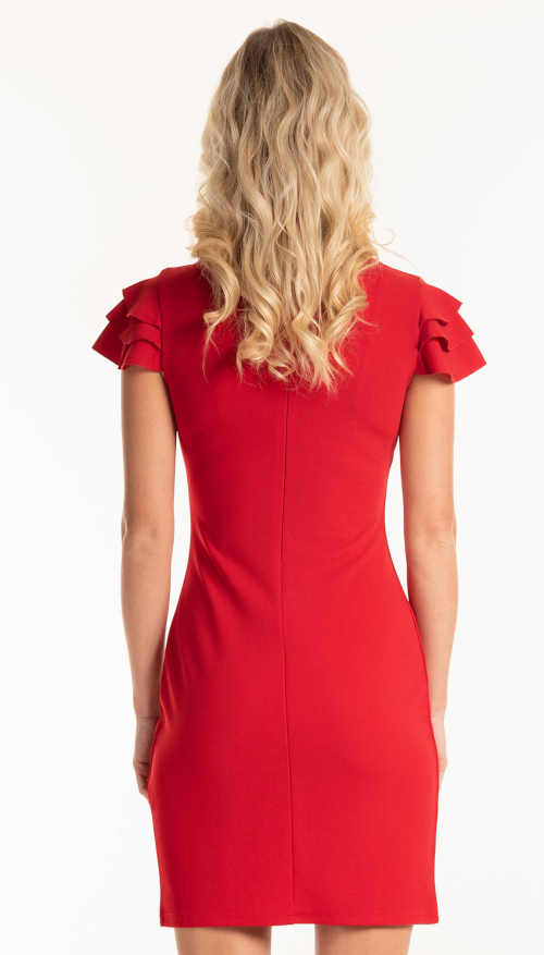 Červené puzdrové šaty nad kolená