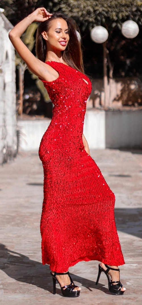 Luxusné červené šaty na venček