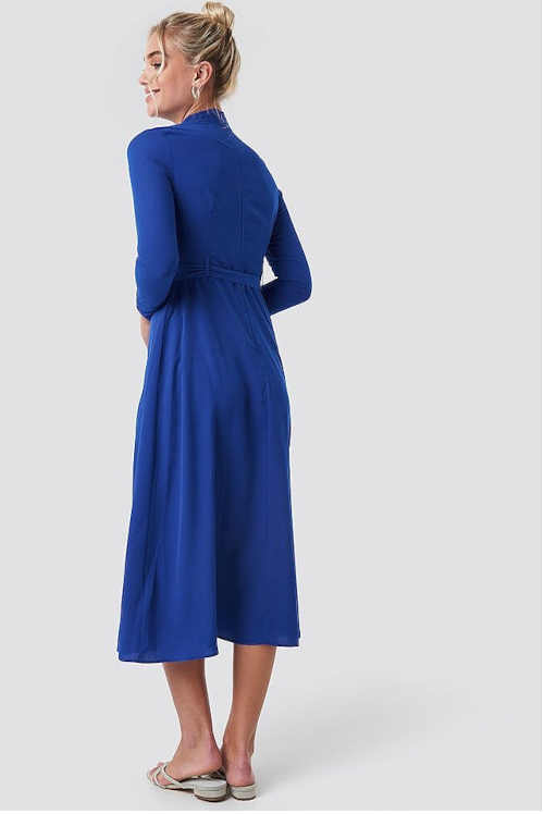 Dámske moderné šaty modré s opaskom