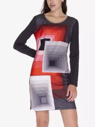 Štýlové šaty Desigual s nadčasovým geometrickým vzorom