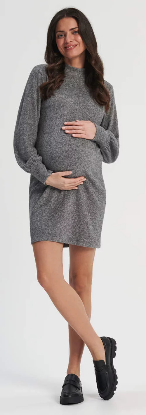 Krátke sivé šaty pre tehotné ženy