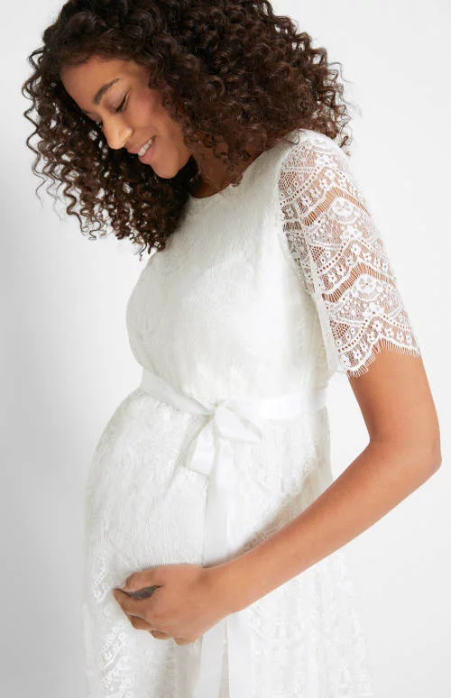 Svadobné šaty pre veľké tehotenské brucho