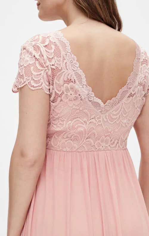 Ružové kvetinové čipkované svadobné šaty